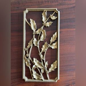 Syroco - Gold Holly Leaf Wall Decor